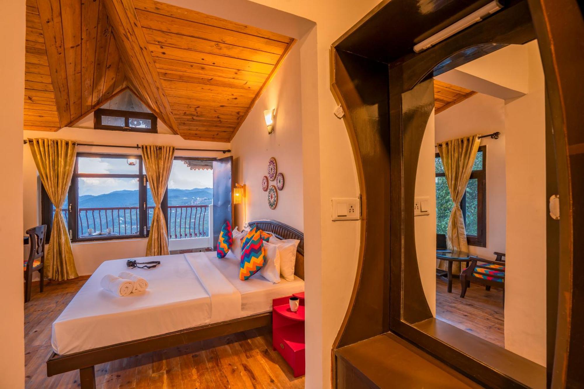 Deluxe Double Room with Balcony